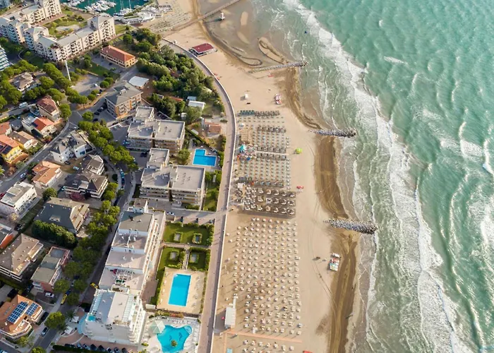 Modern Duplex By The Apartman Lignano Sabbiadoro